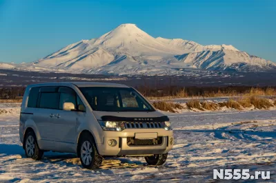 Аренда Mitsubishi Delica D:5 (7 мест) с водителем