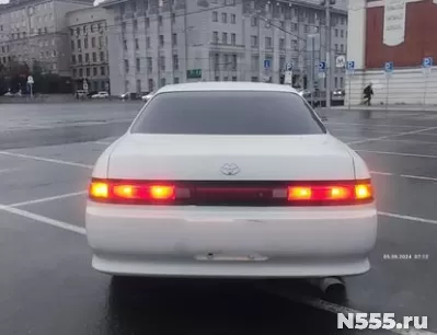 Toyota Mark II 1994 в Новосибирске фото 1